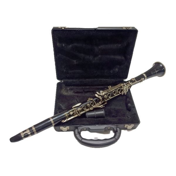 Clarinete Selmer Bundy Sib 17 chaves estojo original